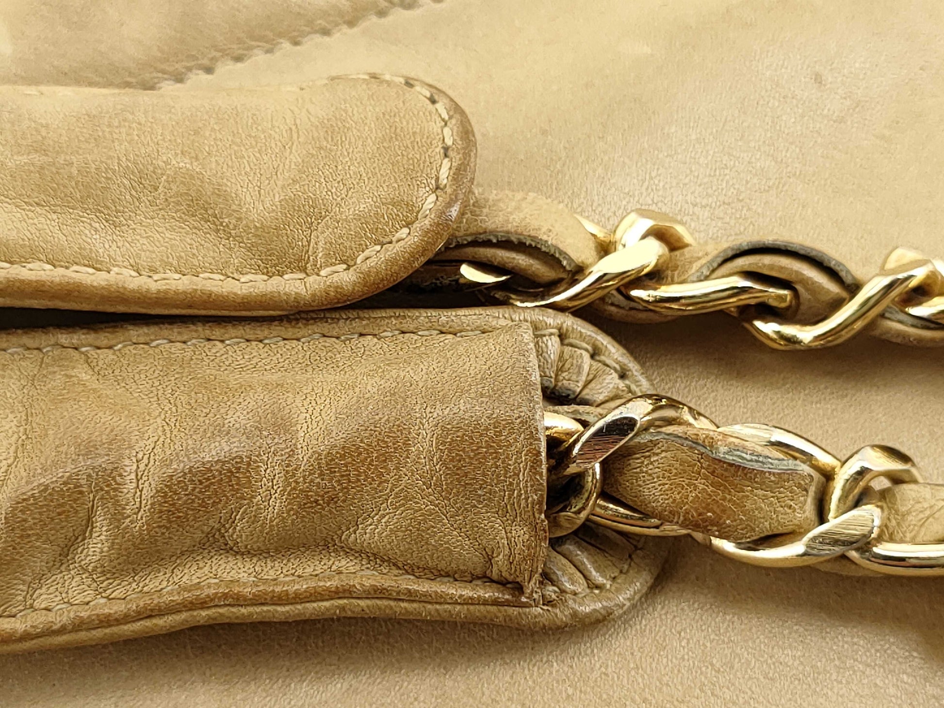 CHANEL Lambskin Matelasse Chain Tote Bag