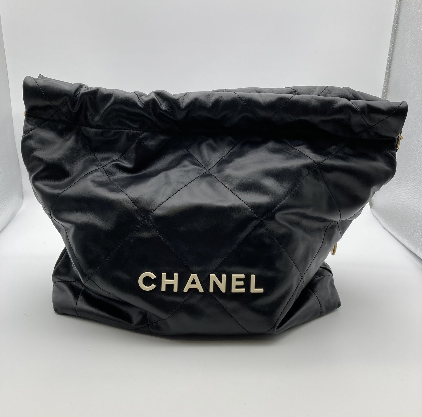 CHANEL 22 Black W35 Serial LEJ7CHGE Shoulder Bag