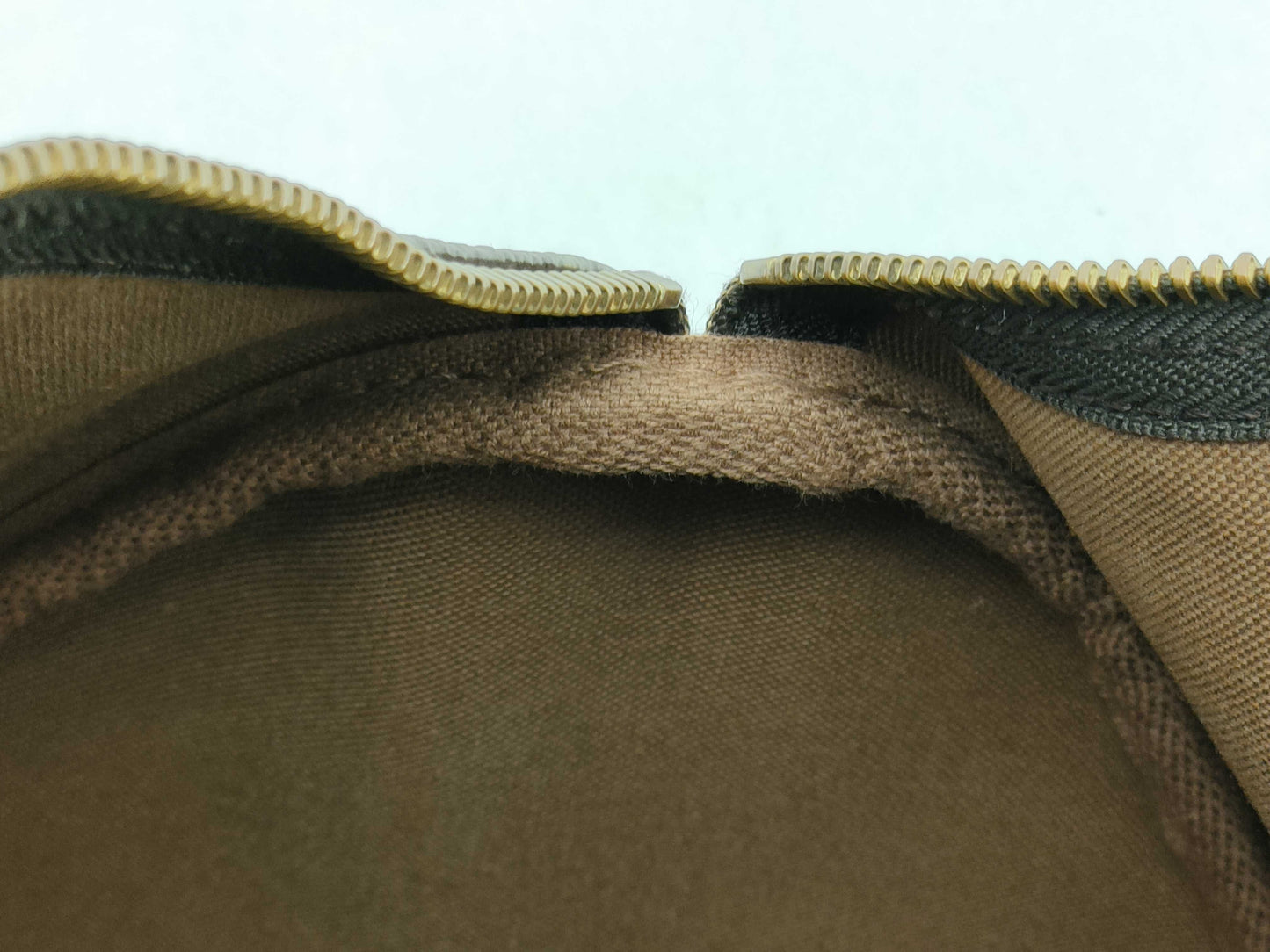 LOUIS VUITTON Speedy 35 Handbag