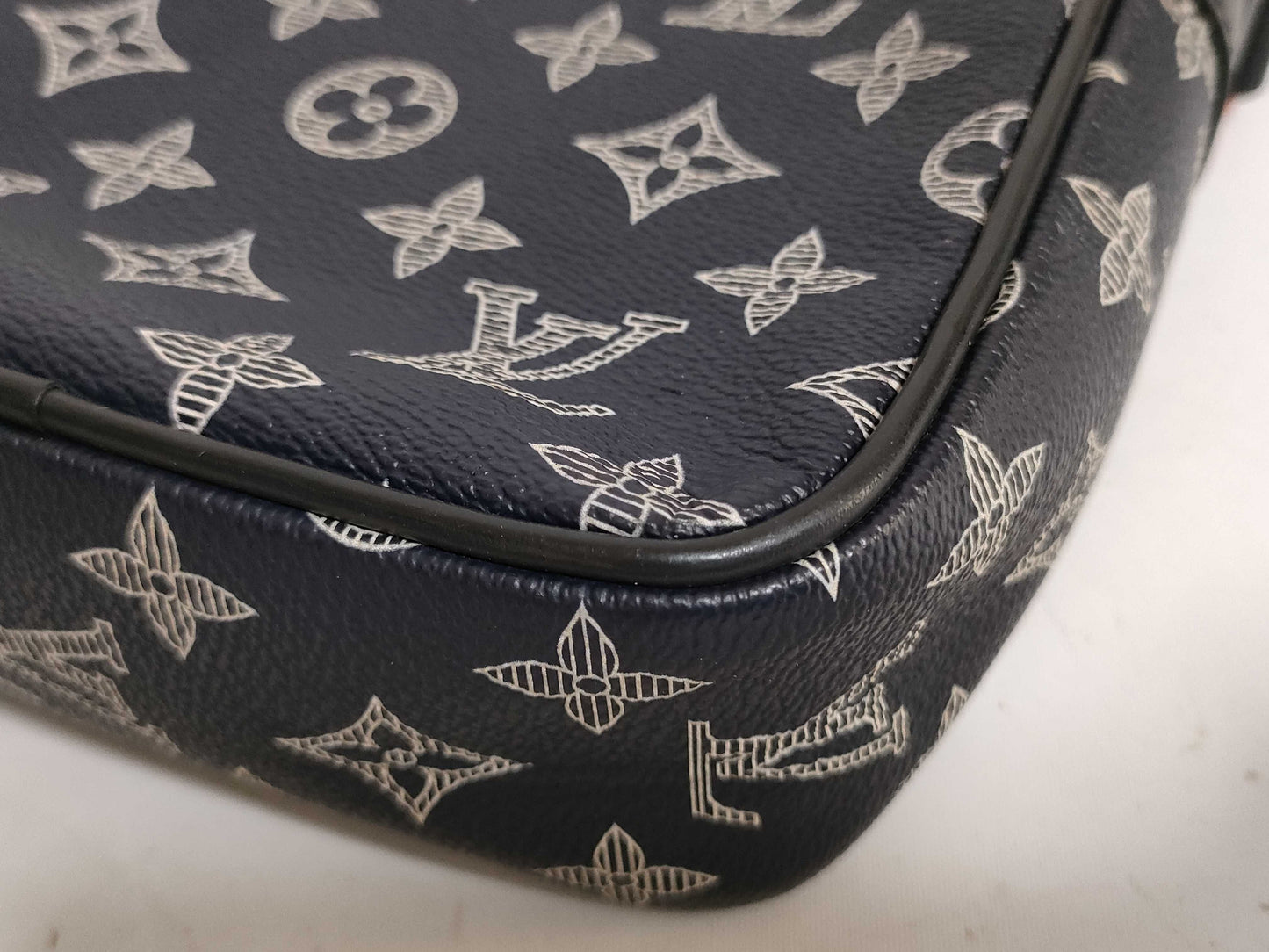 LOUIS VUITTON Louis Vuitton Monogram Camera Bag Shoulder Bag