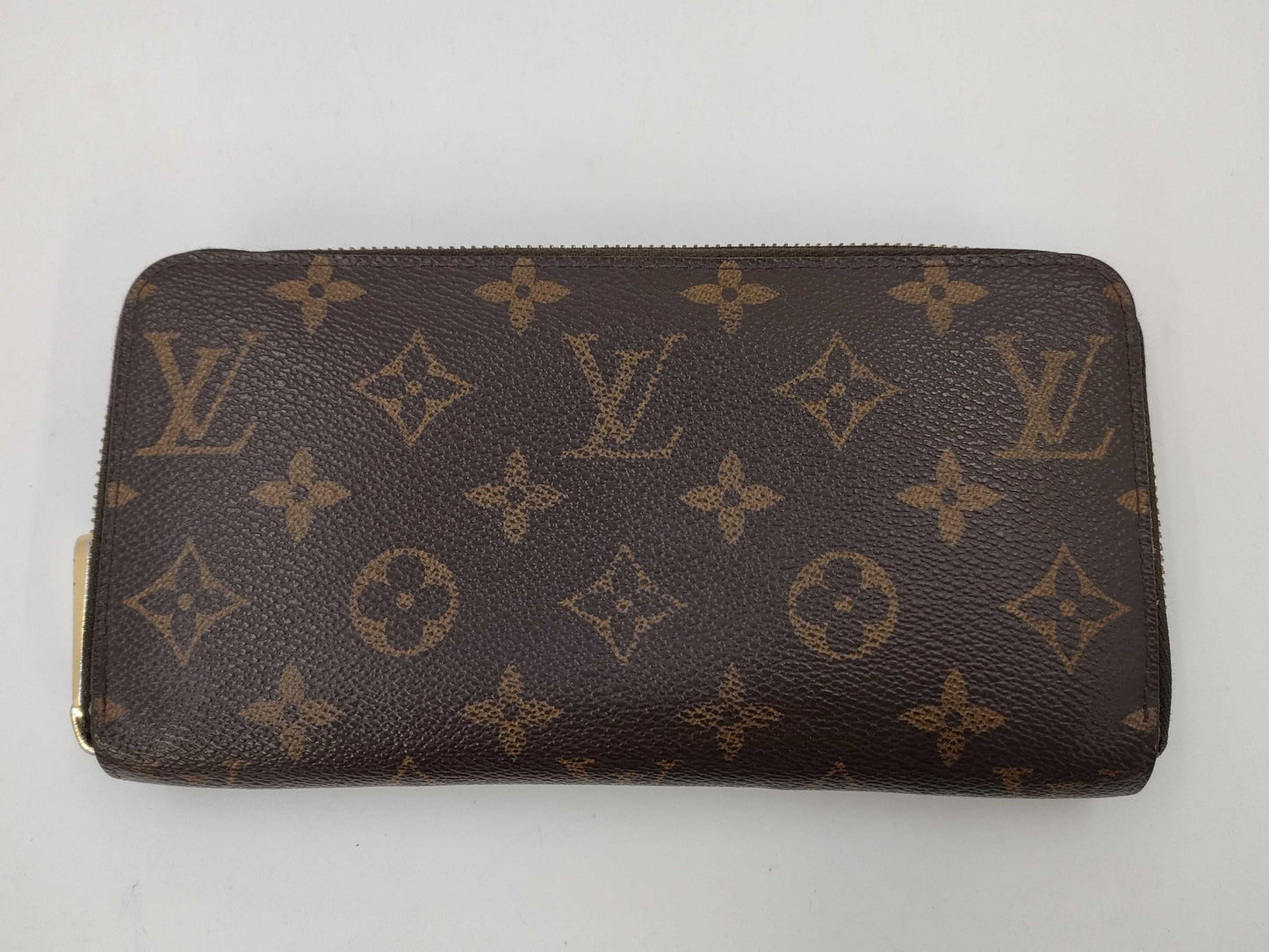 LOUIS VUITTON Monogram Zippy Wallet