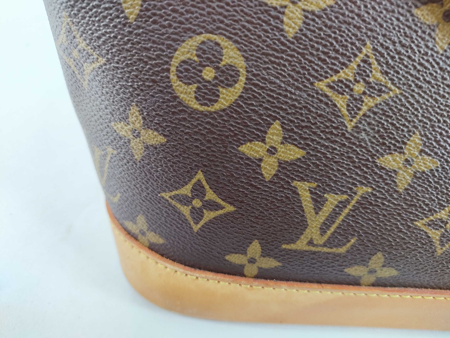 LOUIS VUITTON Louis Vuitton Monogram Alma PM Handbag M51130