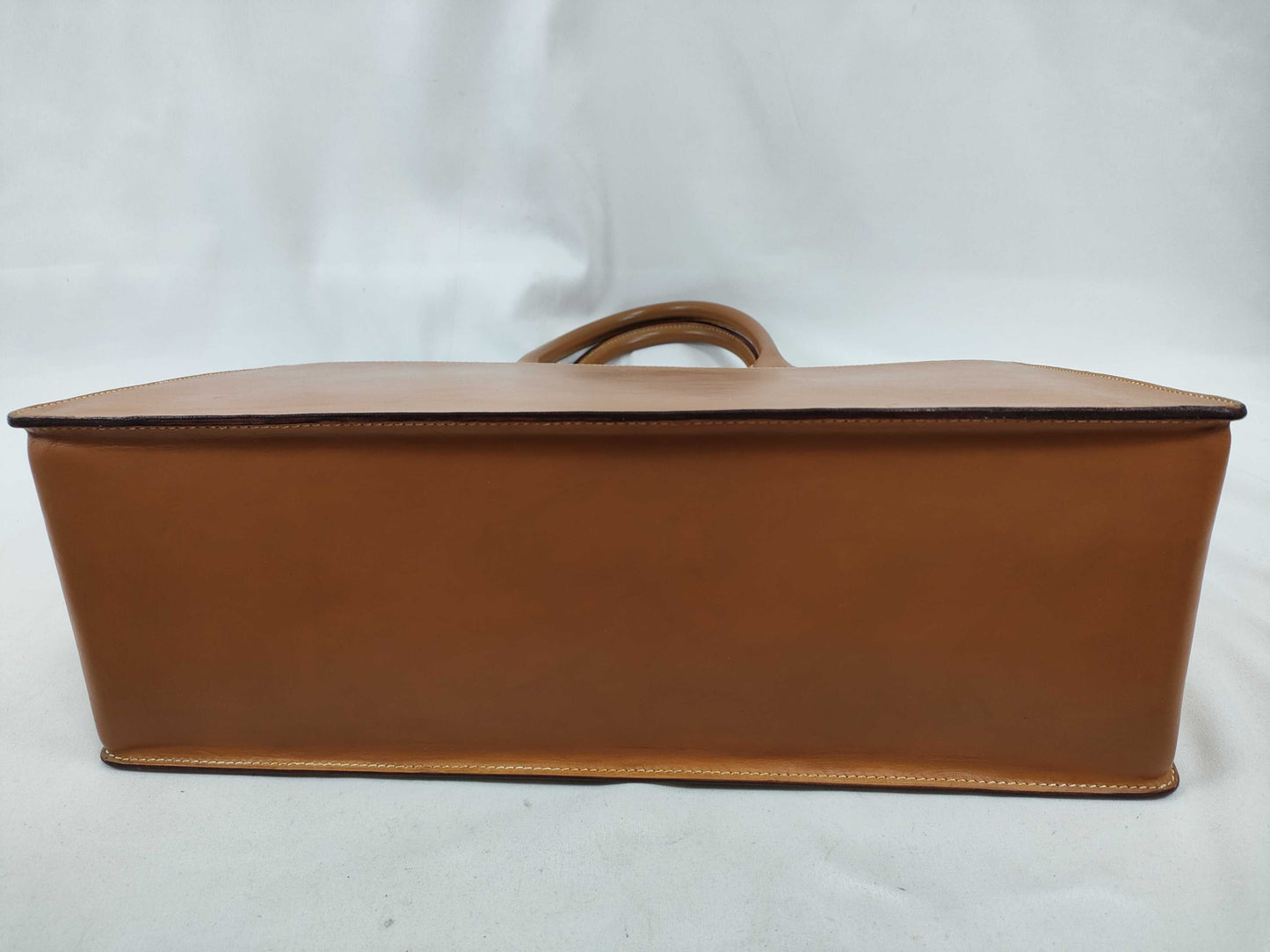HERMES White Bass GM Handbag, Brown, D Stamp
