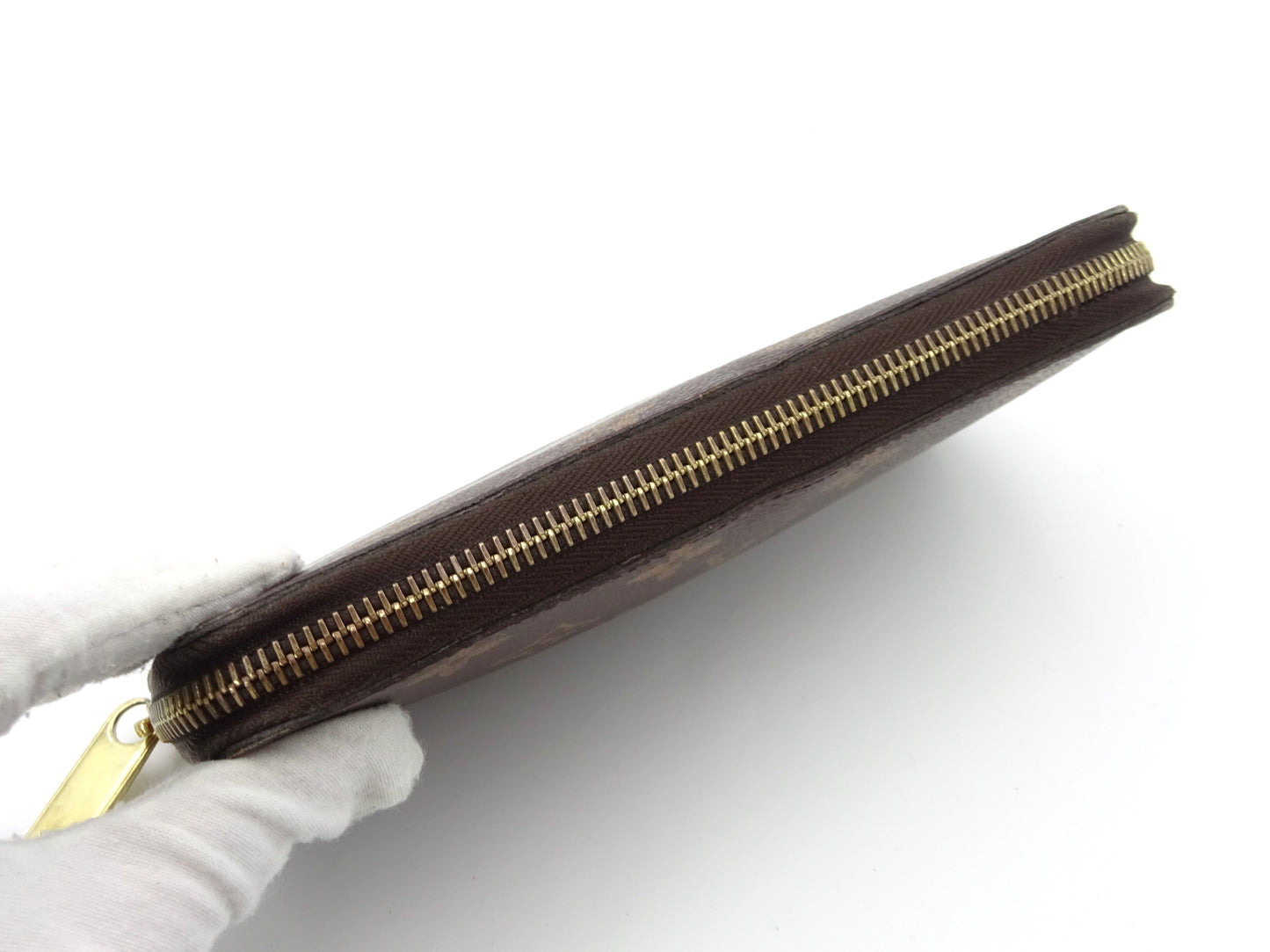 LOUIS VUITTON Monogram Zippy Wallet
