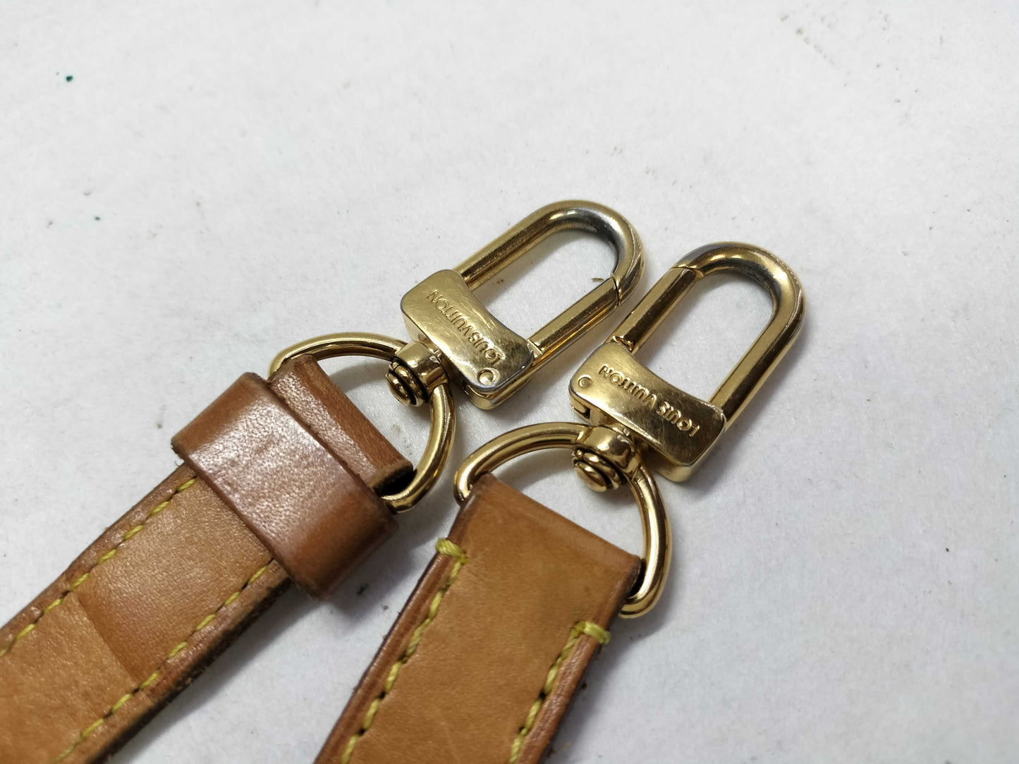 LOUIS VUITTON Louis Vuitton Speedy 30 Handbag