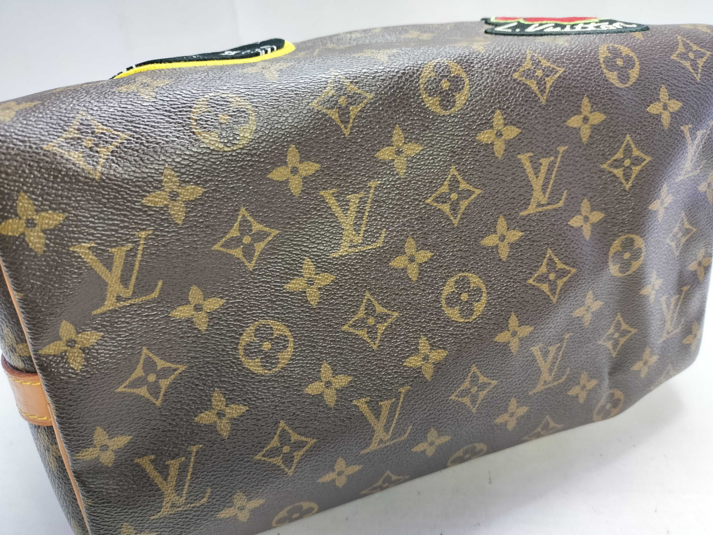 LOUIS VUITTON Louis Vuitton Speedy 30 Handbag