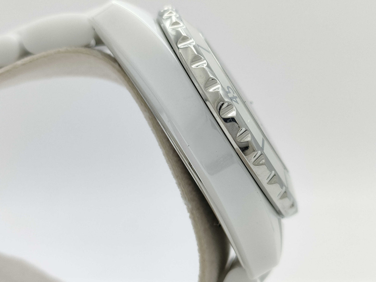 CHANEL J12 H1628 RFN50997 White Dial Quartz Boys' Watch