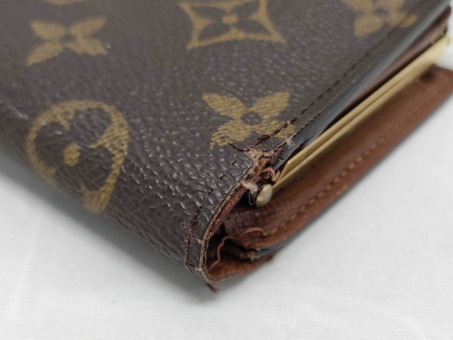 LOUIS VUITTON Monogram Viennois Wallet