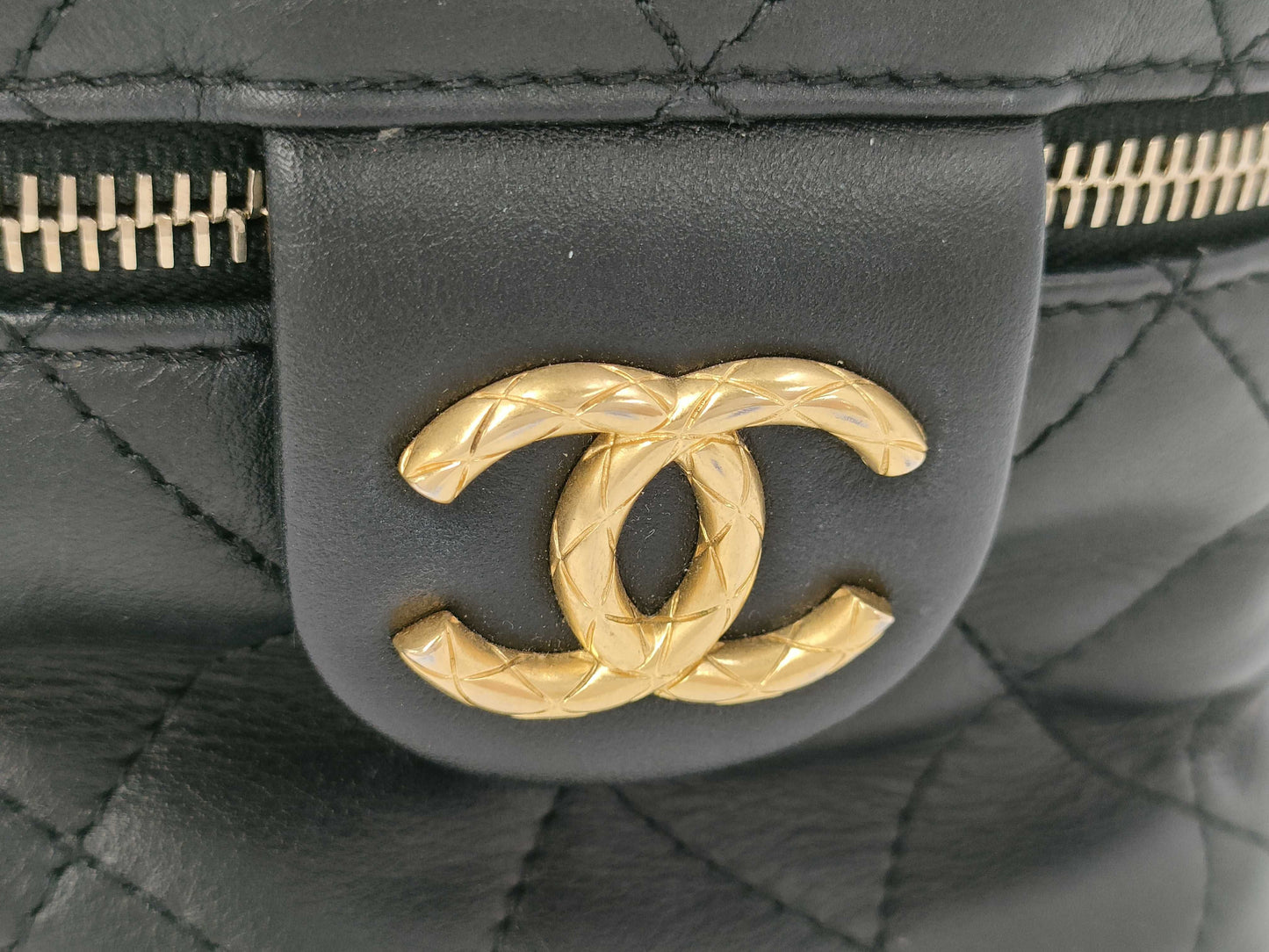 CHANEL Matelasse Chain Vanity Lamb G Hardware Black CPX8P2AH Handbag