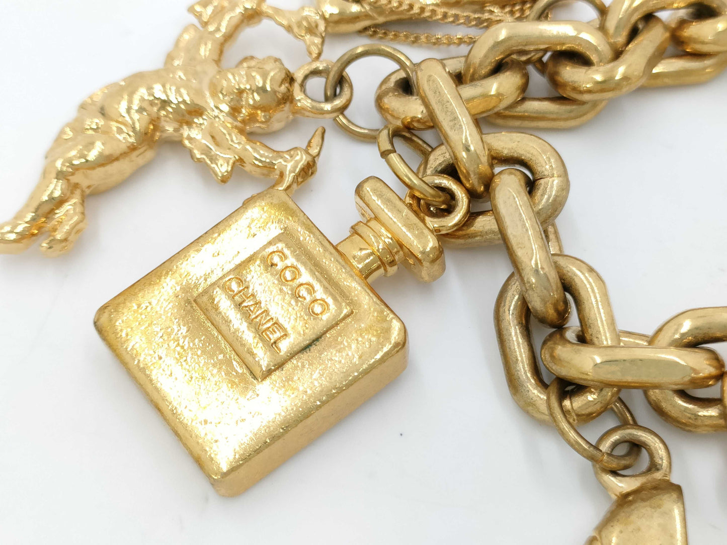 CHANEL Icon Gold BL Bracelet/Bangle