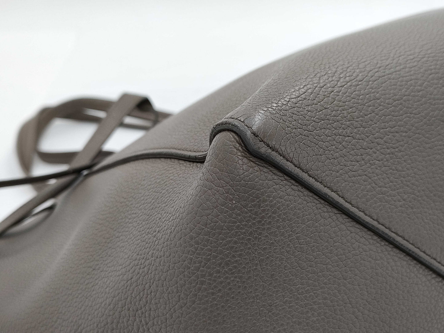 CELINE Cabas Phantom Medium Leather Tote Bag