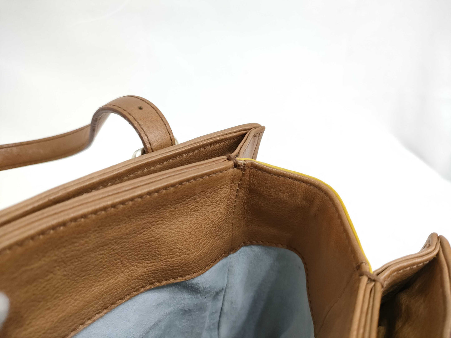 BOTTEGA VENETA Intrecciato Leather Handbag Two-Tone Handbag