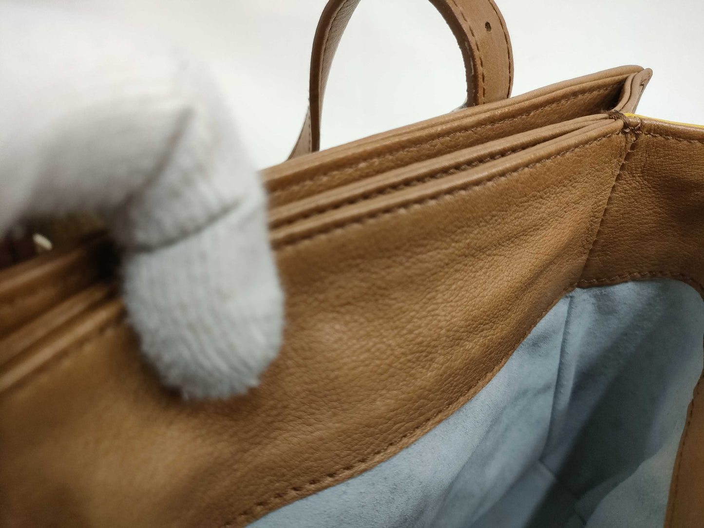 BOTTEGA VENETA Intrecciato Leather Handbag Two-Tone Handbag