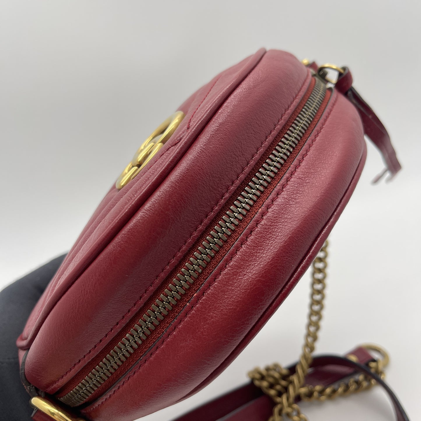 GUCCI Gucci Velvet Round Shoulder Bag
