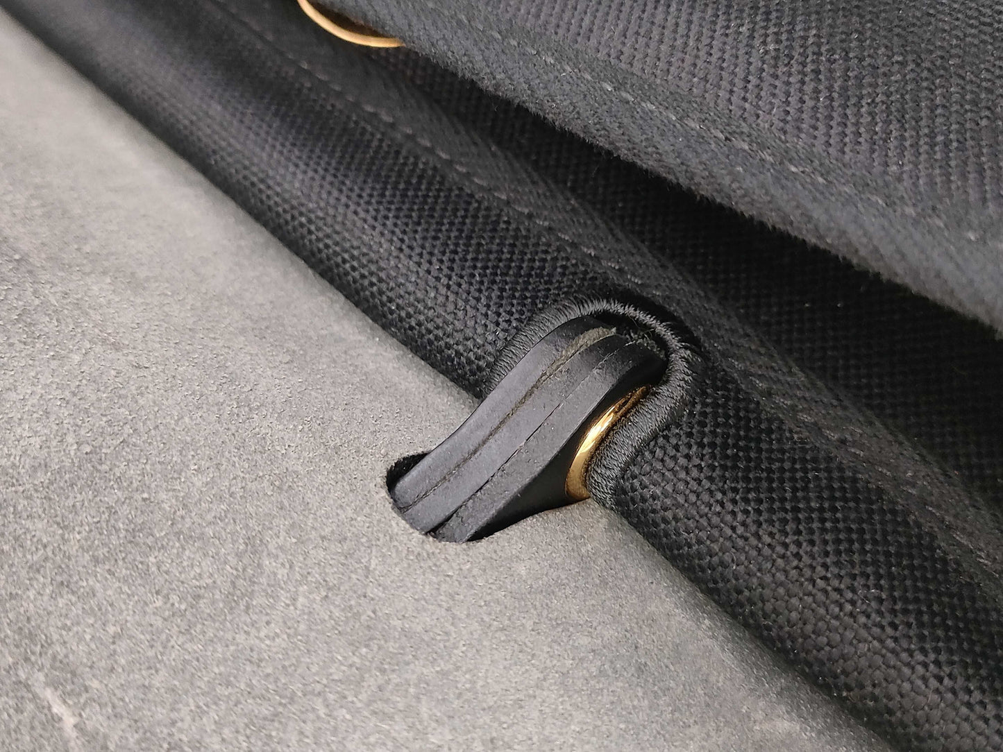 HERMES Airbag Zip 31PM Toile Officier Vache Hunter Black GP Z Stamp Shoulder Bag