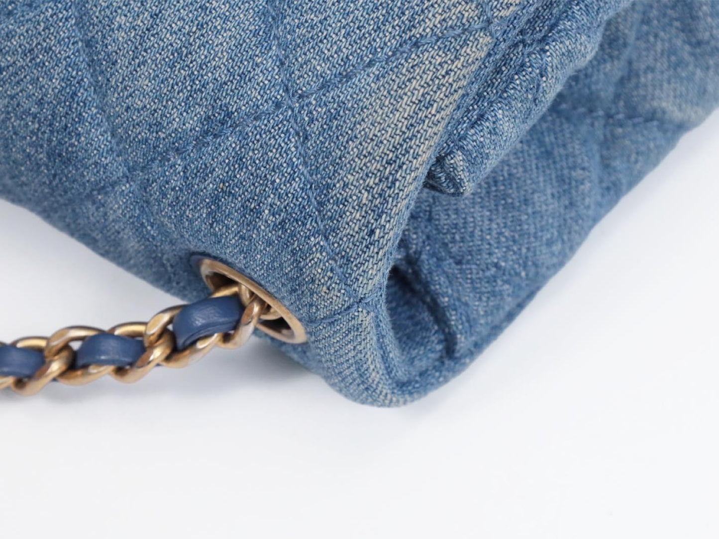 CHANEL Mini Matelasse 20 Denim Pearl Crush Shoulder Bag
