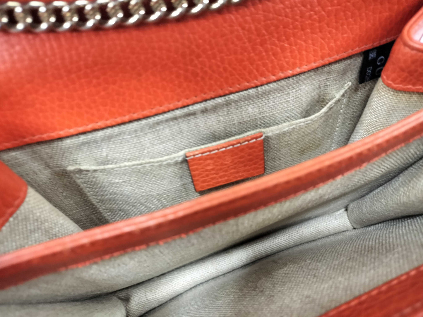 GUCCI Interlocking G Leather Chain Shoulder Bag