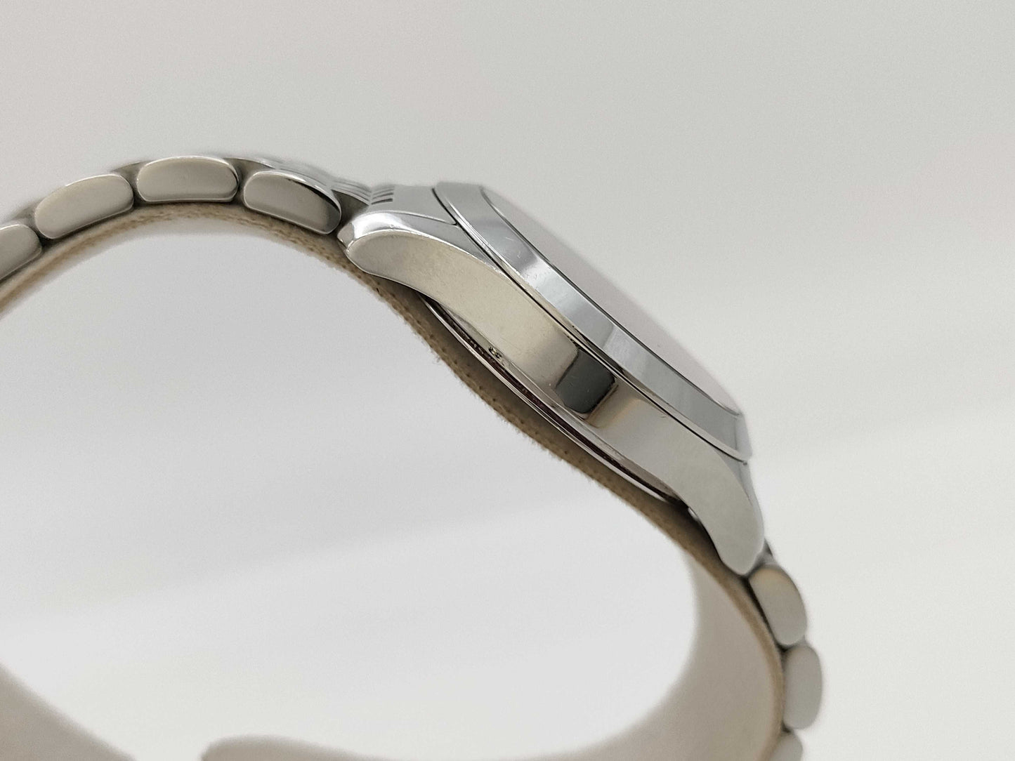GUCCI G-Timeless 126.5 14426660 Quartz Women's Watch