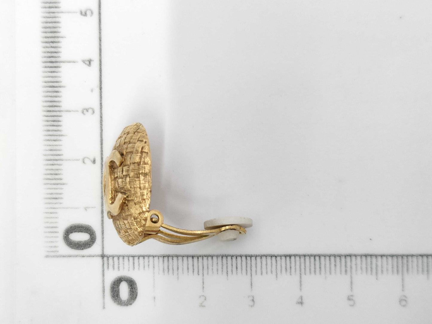 CHANEL Chanel single earring