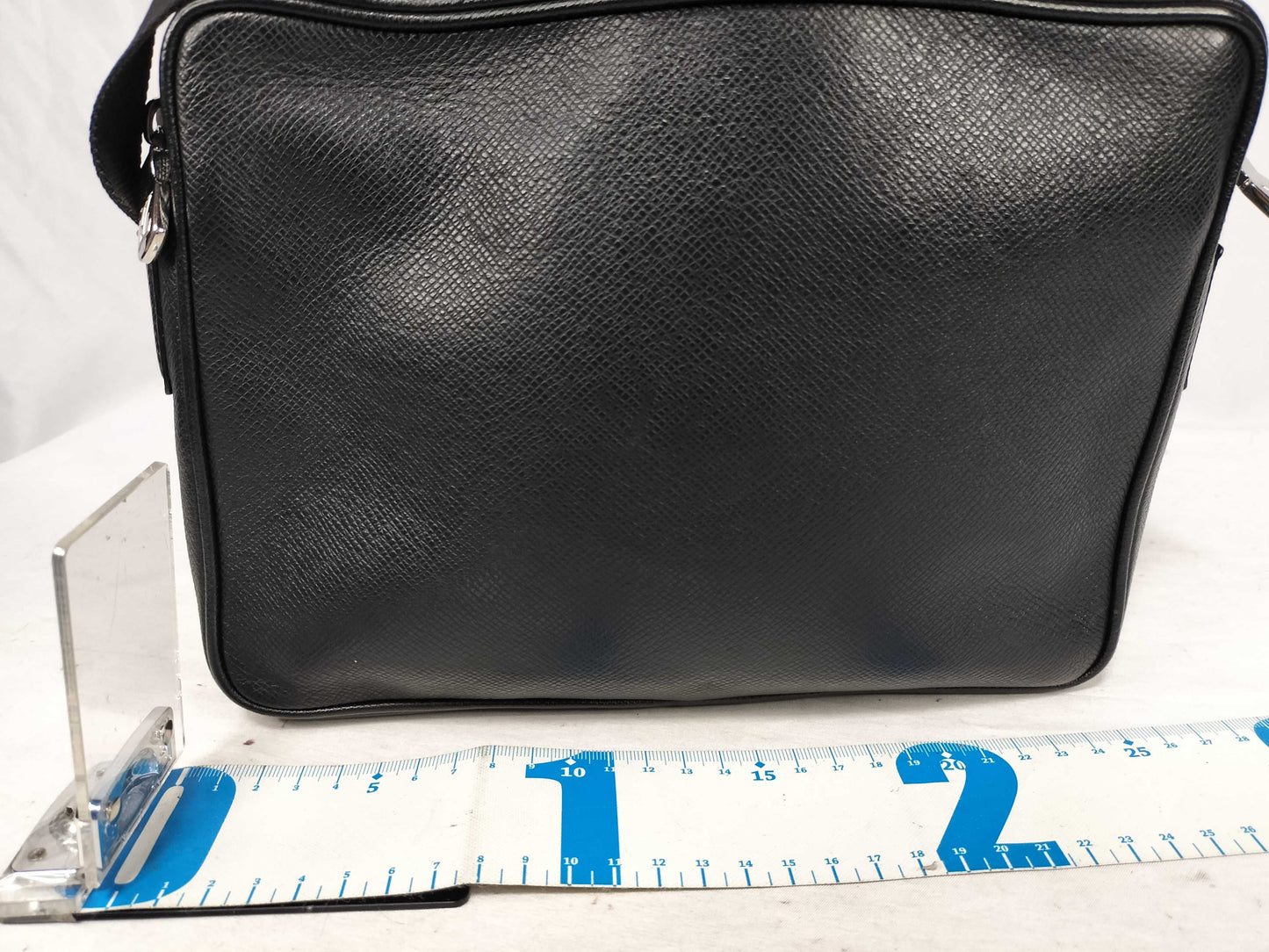 LOUIS VUITTON Taiga Outdoor Messenger PM M33435 FO1168 Black RFID Enabled Shoulder Bag
