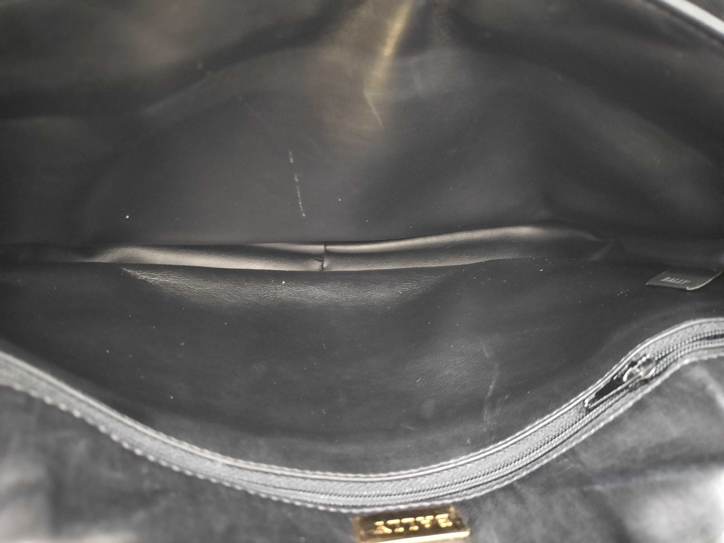 BALLY Chain Shoulder Bag Black Quilted Bag