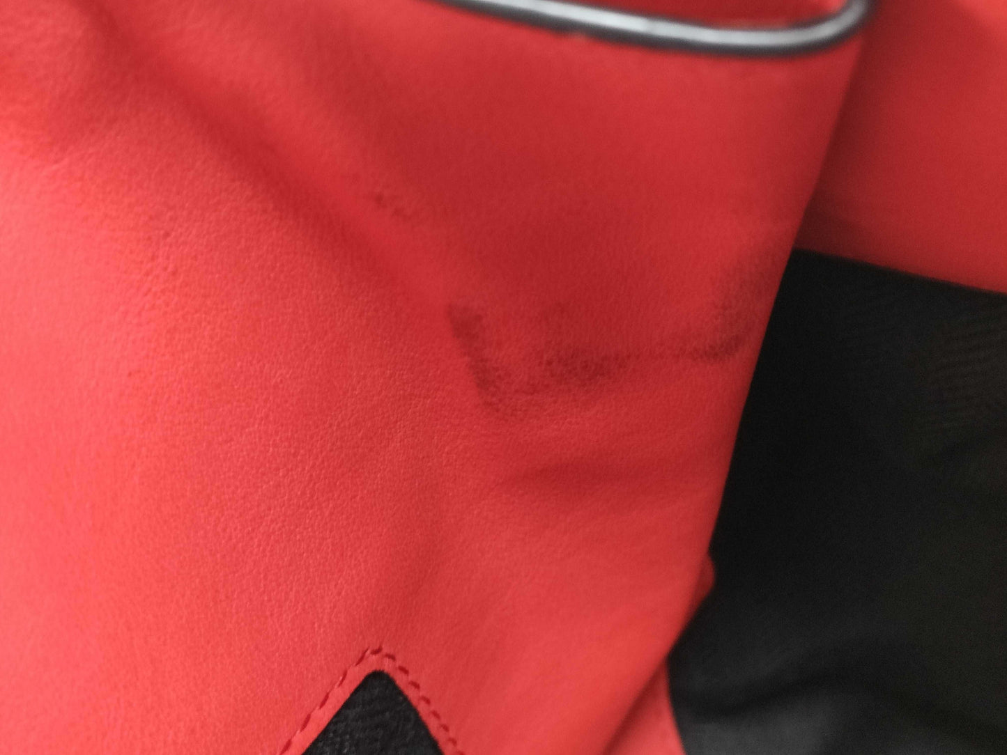 LOEWE Hammock Medium Red Shoulder Bag