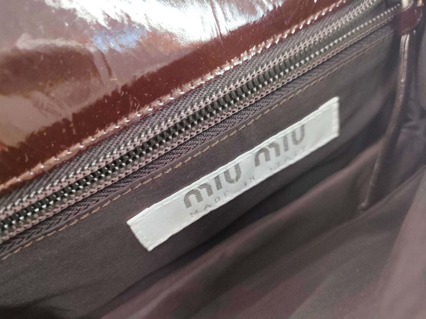 Miu Miu Archive 90s Enamel Hologram Shoulder Bag 99AW HOLOGRAPHIC Archive SHOLDER BAG holographic bag shoulder bag