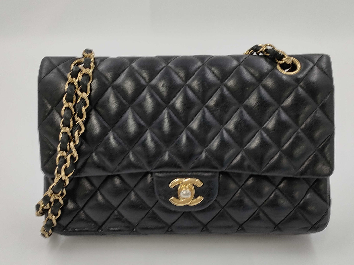 CHANEL Matelasse Shoulder Bag