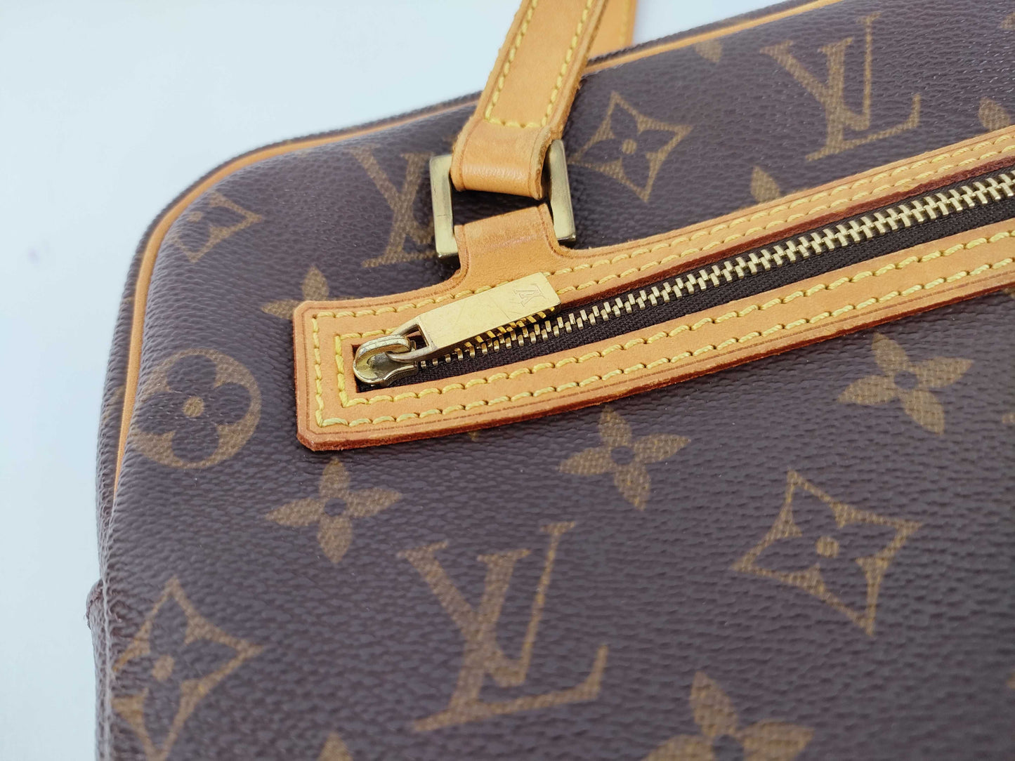 LOUIS VUITTON Monogram Bag Handbag