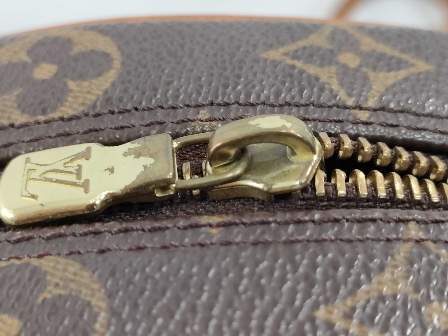 LOUIS VUITTON M 51221 Monogram LV Blois Shoulder Bag