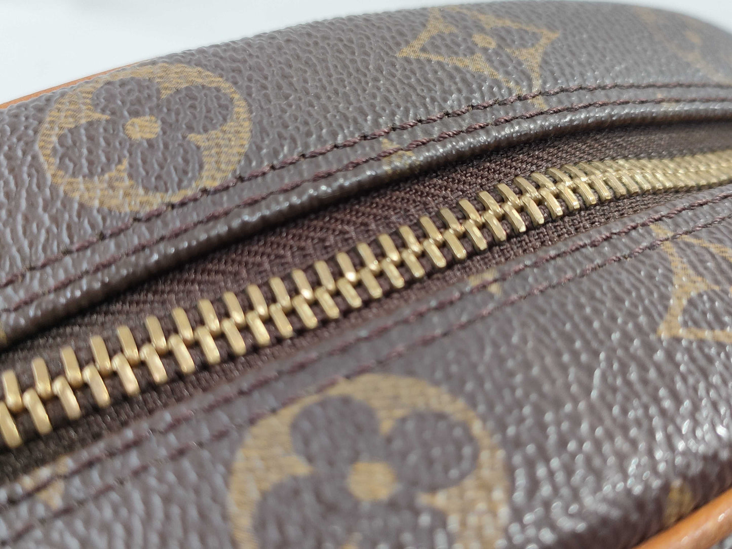 LOUIS VUITTON M 51221 Monogram LV Blois Shoulder Bag