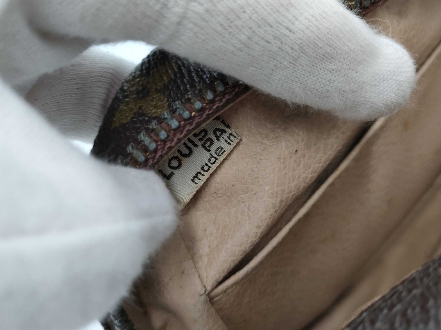 LOUIS VUITTON True Toilet Second Bag Bag