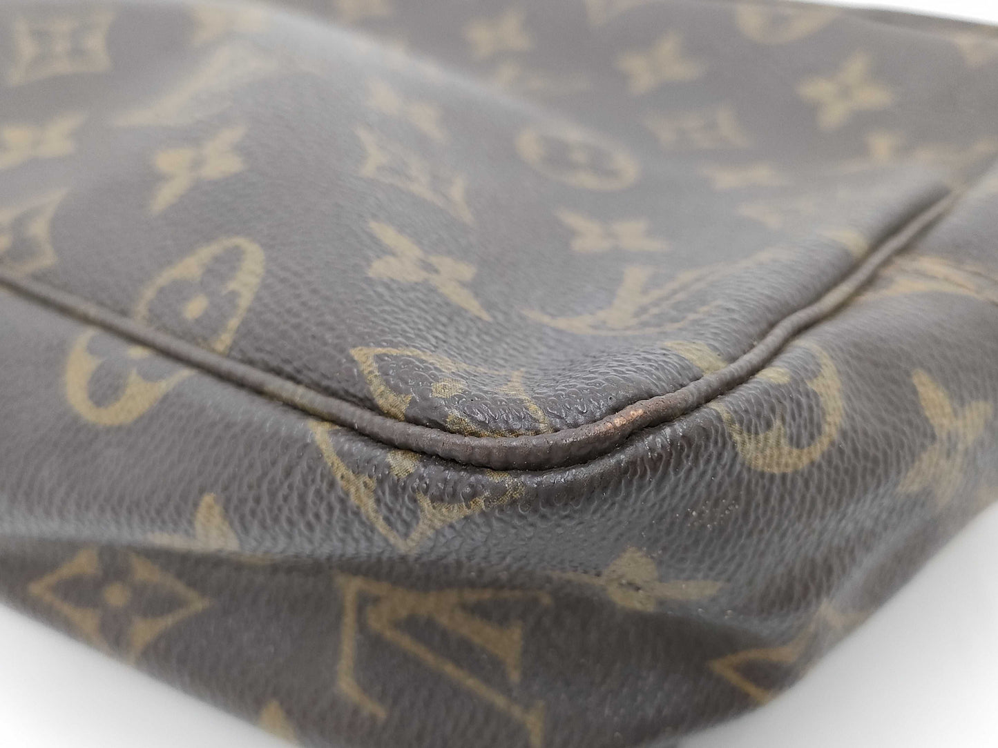 LOUIS VUITTON True Toilet Second Bag Bag
