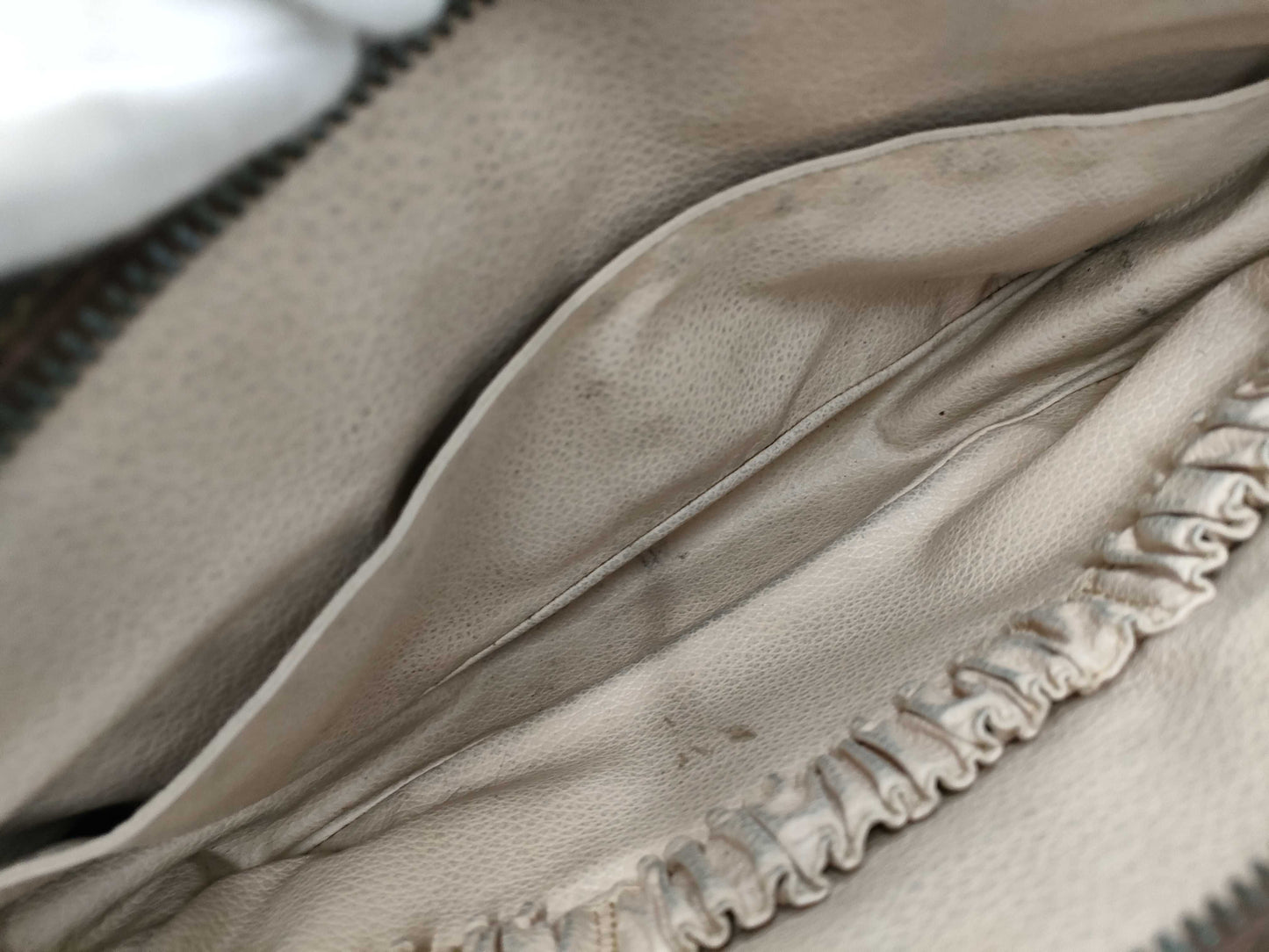 LOUIS VUITTON True Toilet Second Bag Bag