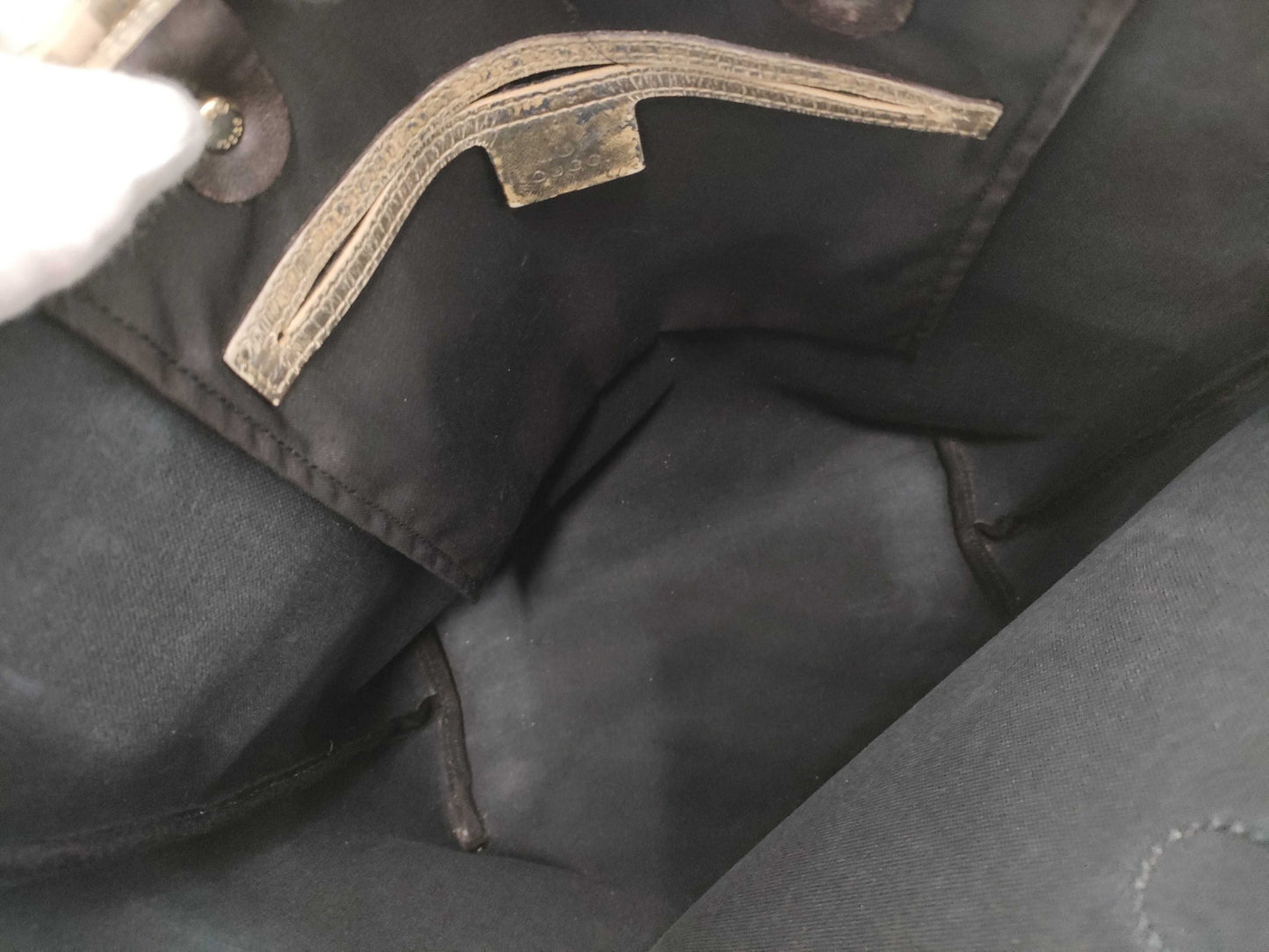 GUCCI GG Supreme Tote Bag
