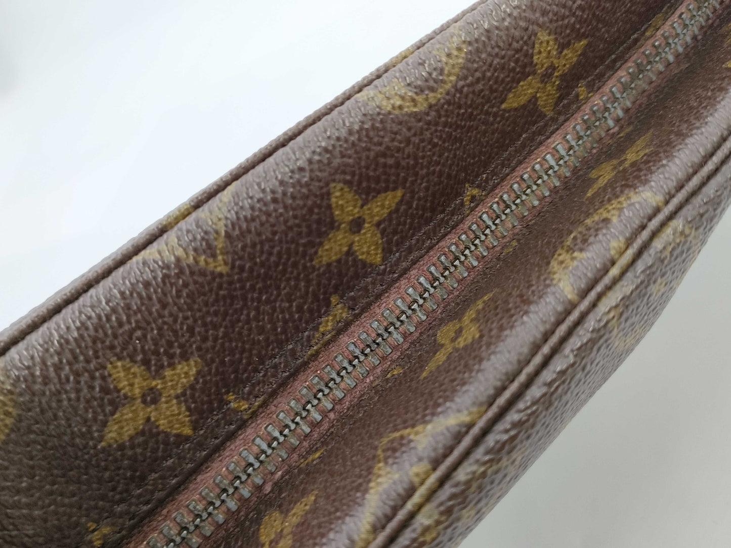 LOUIS VUITTON Monogram True Toilet Second Bag Bag