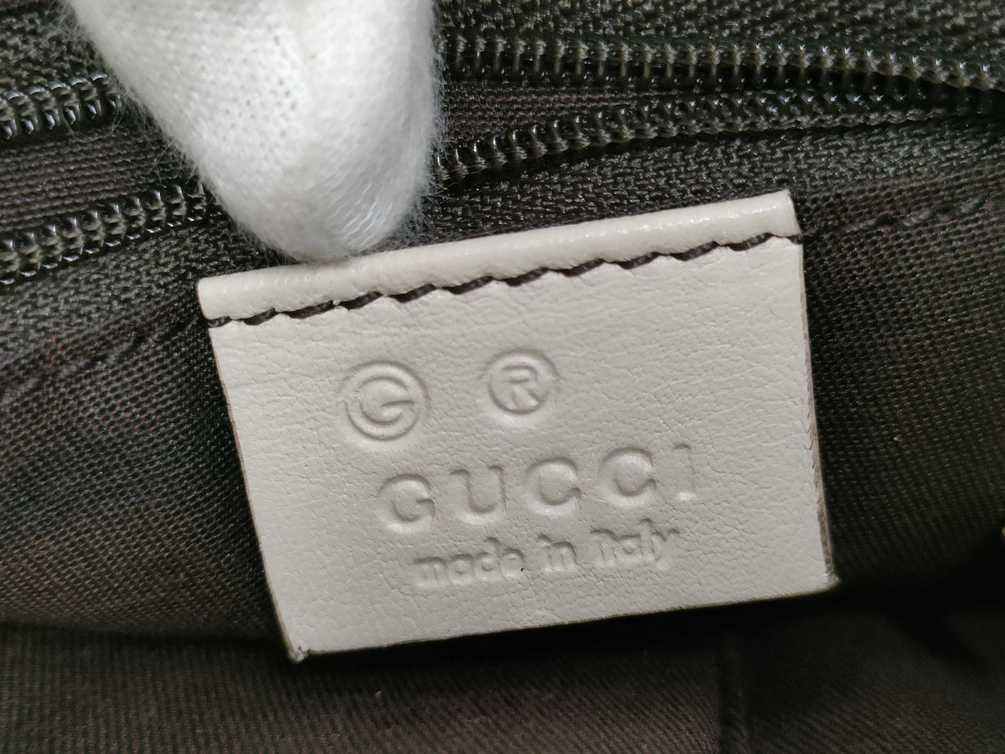 GUCCI GG Supreme 257246 Shoulder Bag