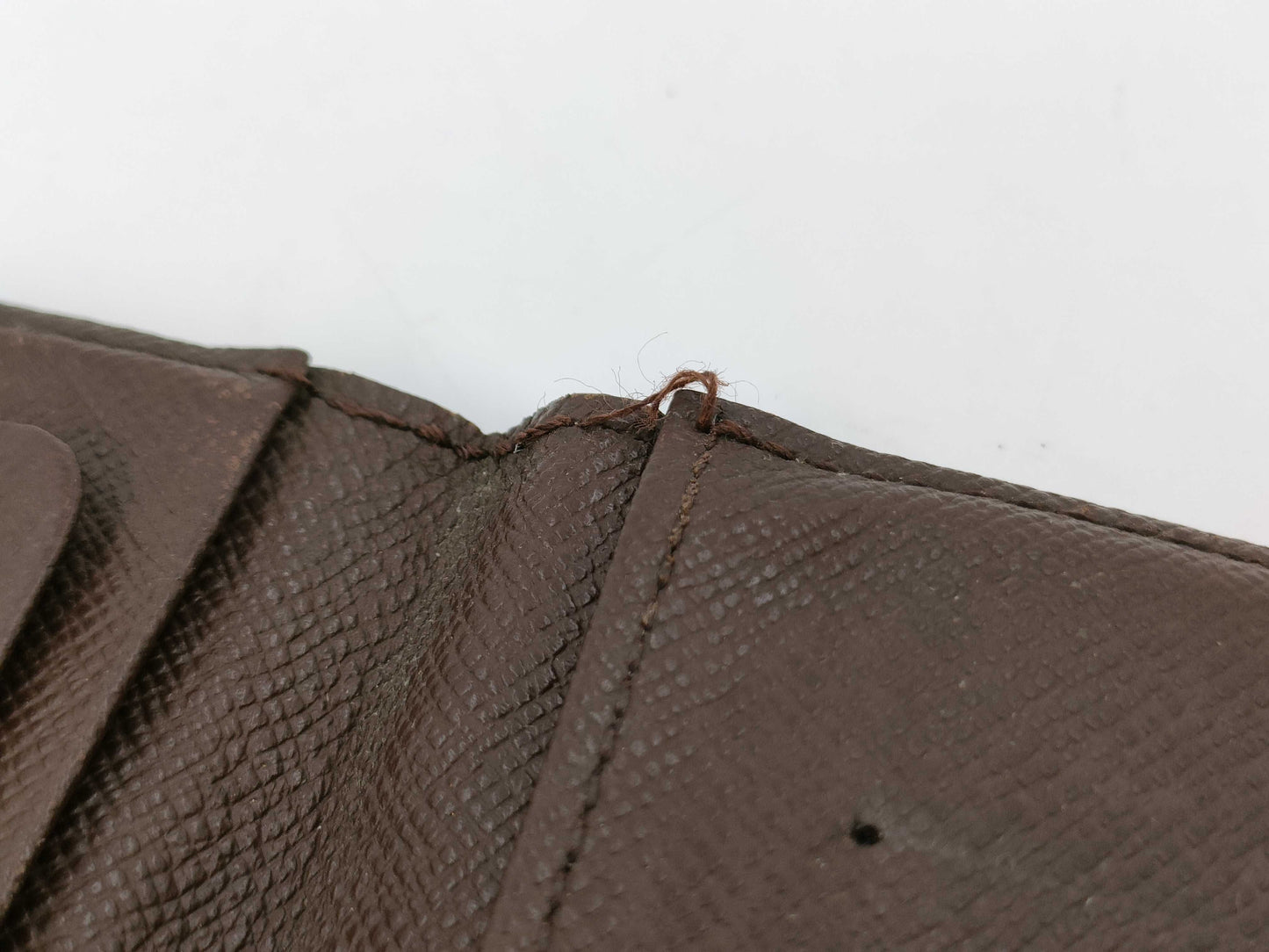 LOUIS VUITTON Damier Wallet Billfold