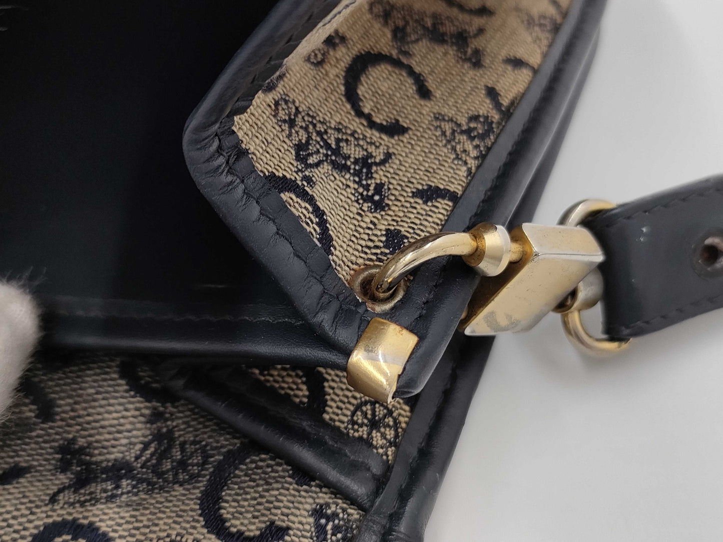 CELINE C Sulky Shoulder Bag