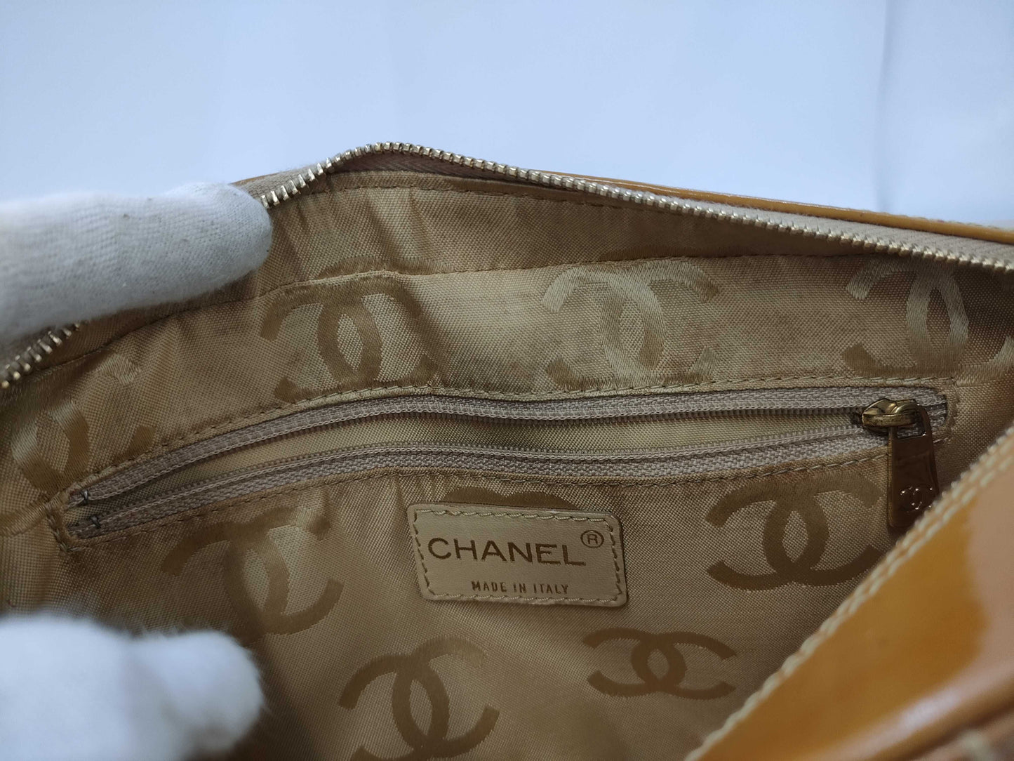CHANEL Chocobar Shoulder Bag
