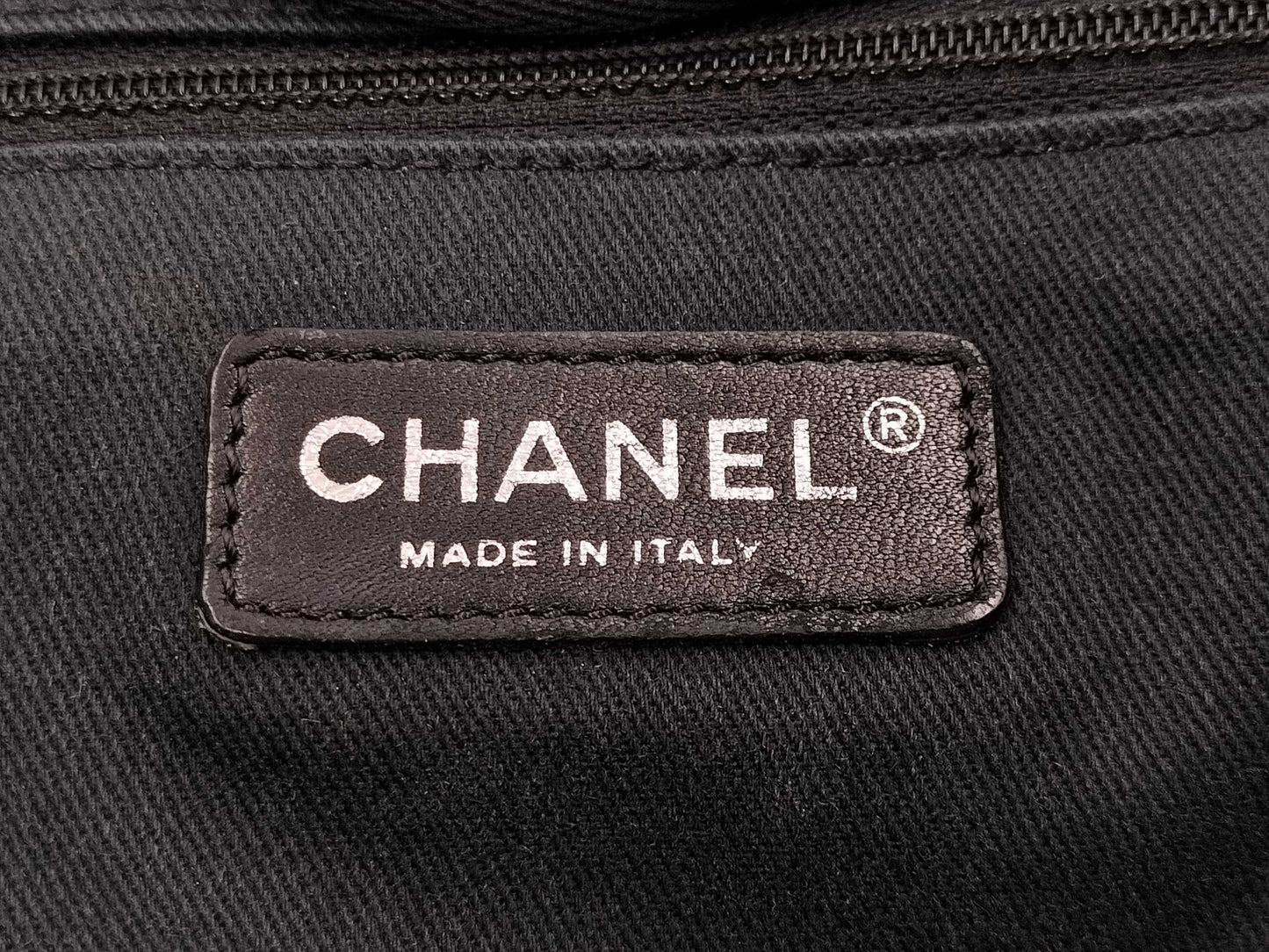 CHANEL Dovin GM Chain Shoulder Bag Shoulder Bag