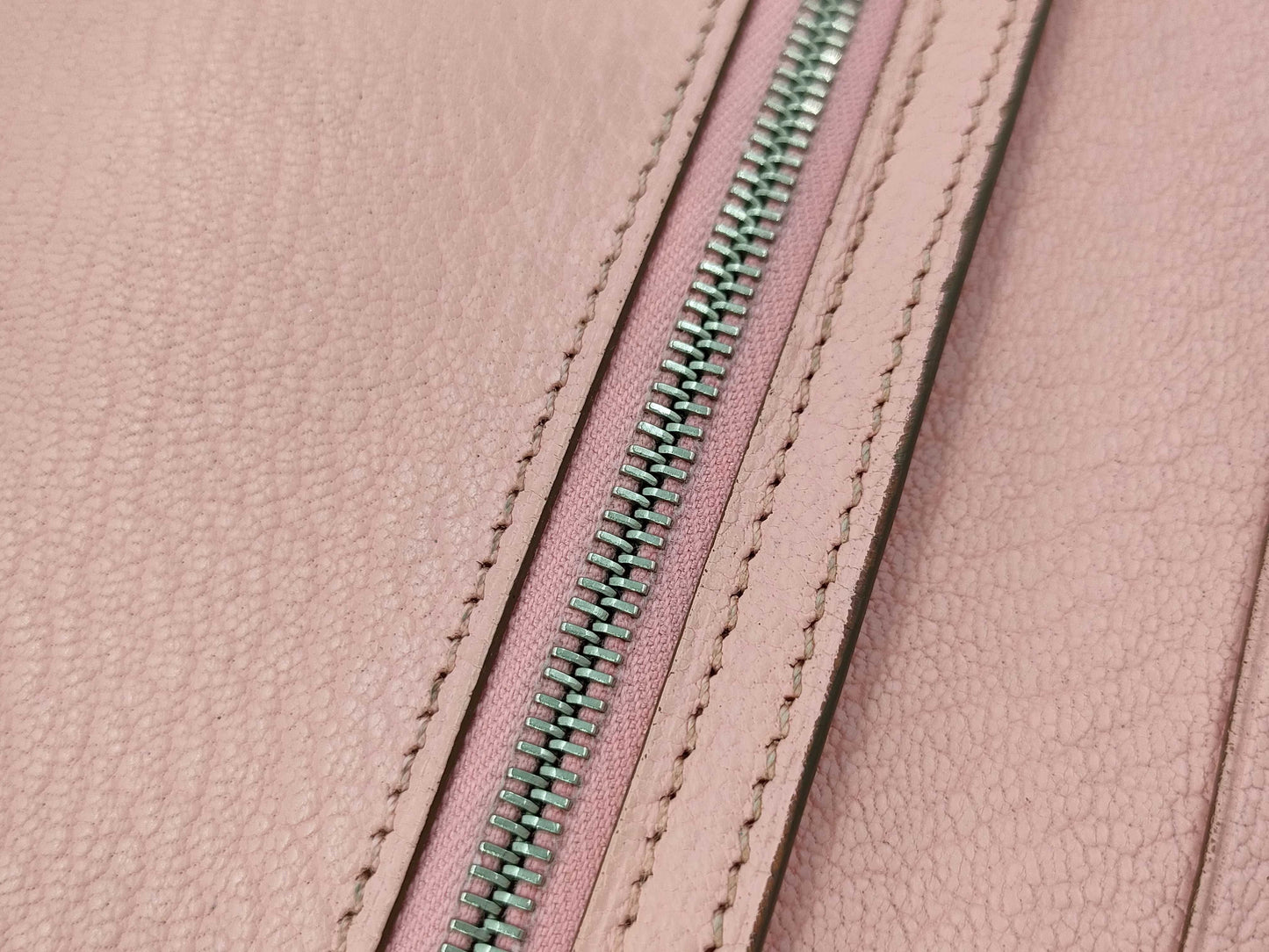 HERMES Bearn Soufflet Chevre Pink □R SV Hardware Wallet
