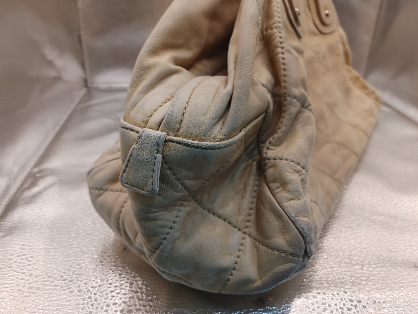 CHANEL Matelasse Beige Lambskin Shoulder Bag with Seal, 10943015, Dust Bag Included