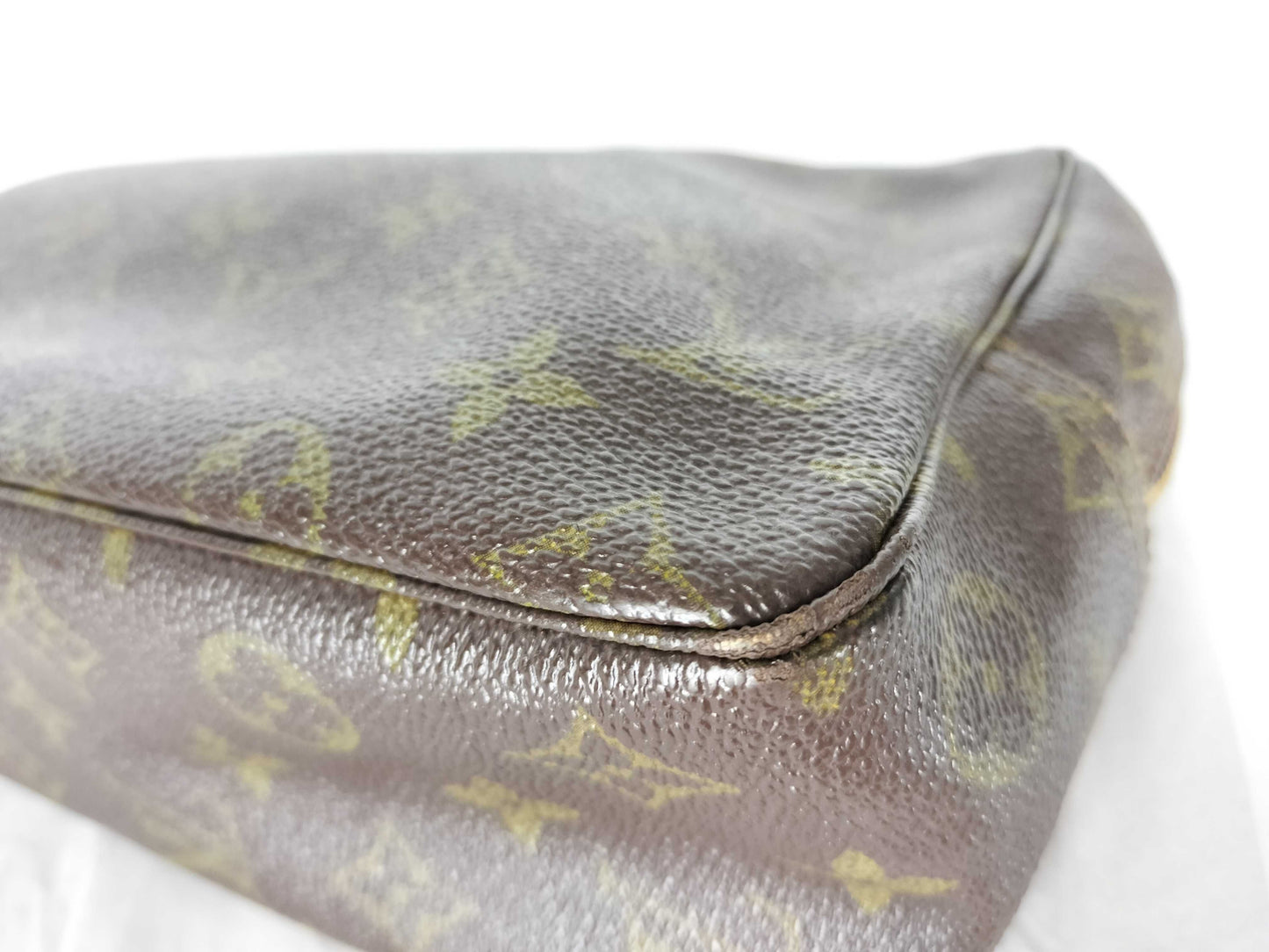 LOUIS VUITTON M47522 Monogram LV Monogram Truth Wallet 28 M47522 Pouch