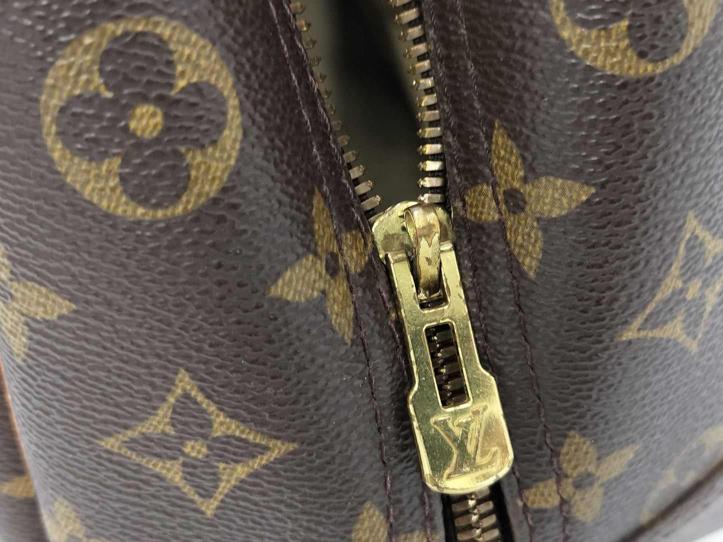 LOUIS VUITTON Louis Vuitton Monogram Deauville Handbag