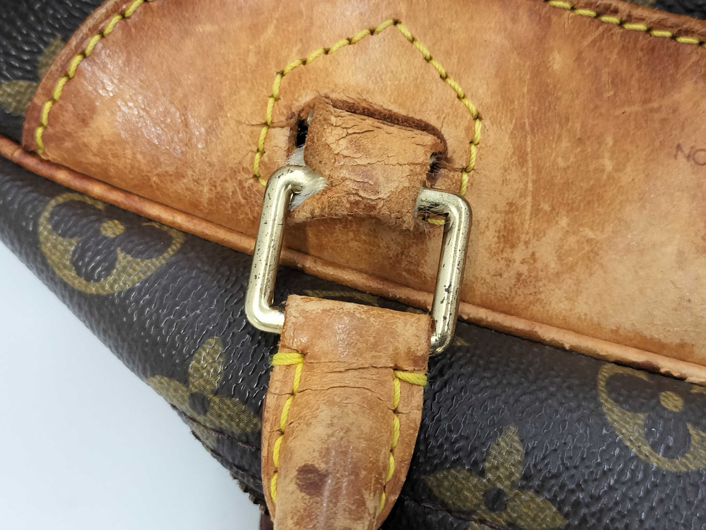 LOUIS VUITTON Louis Vuitton Monogram Deauville Handbag