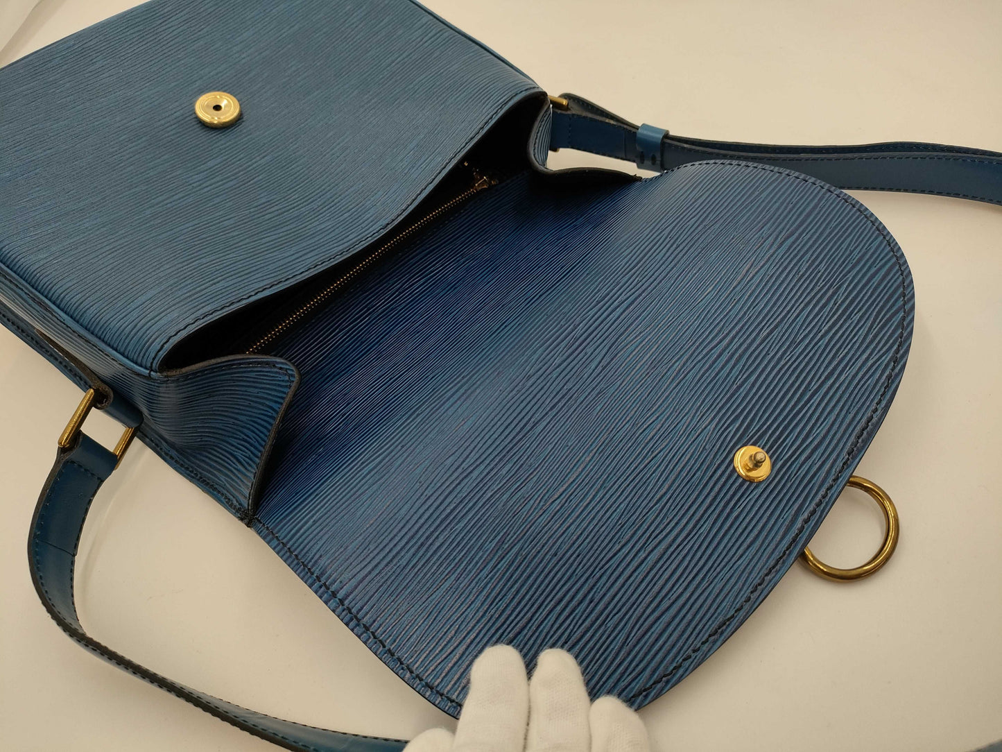 LOUIS VUITTON Epi Leather Saint-Cloud Shoulder Bag 8902VI