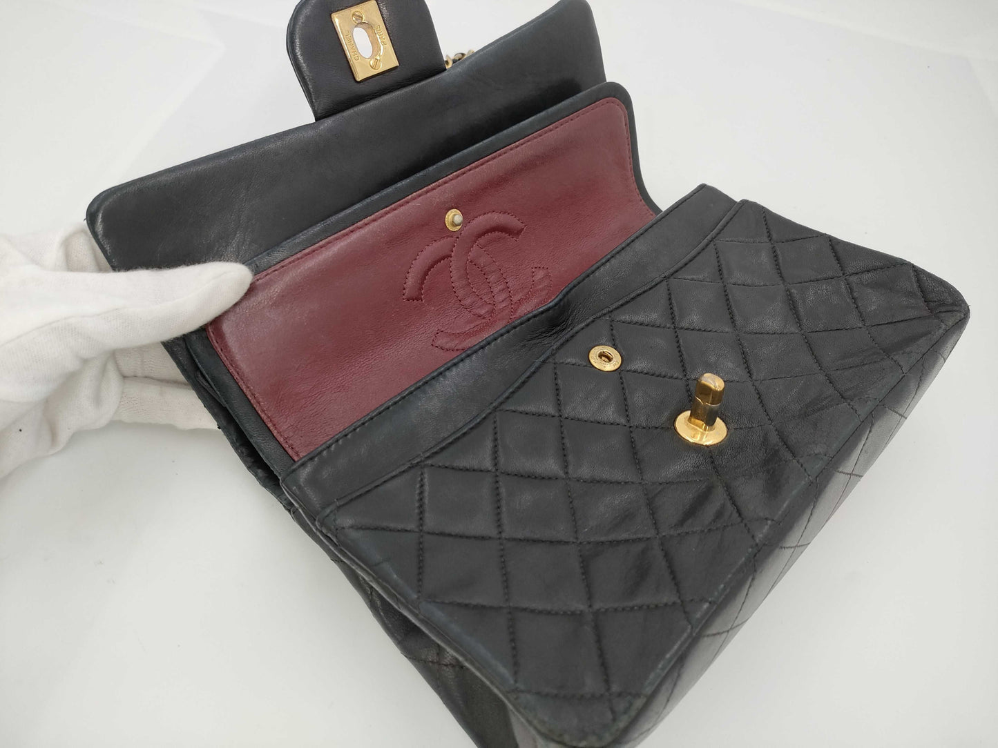 CHANEL Matelasse Shoulder Bag