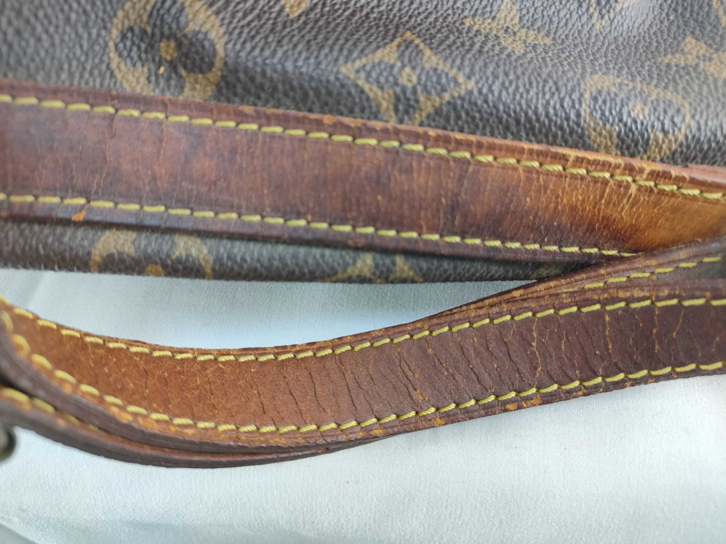 LOUIS VUITTON M42226 Monogram LOUIS VUITTON Petit Noe M42226 AR8910 Shoulder Bag