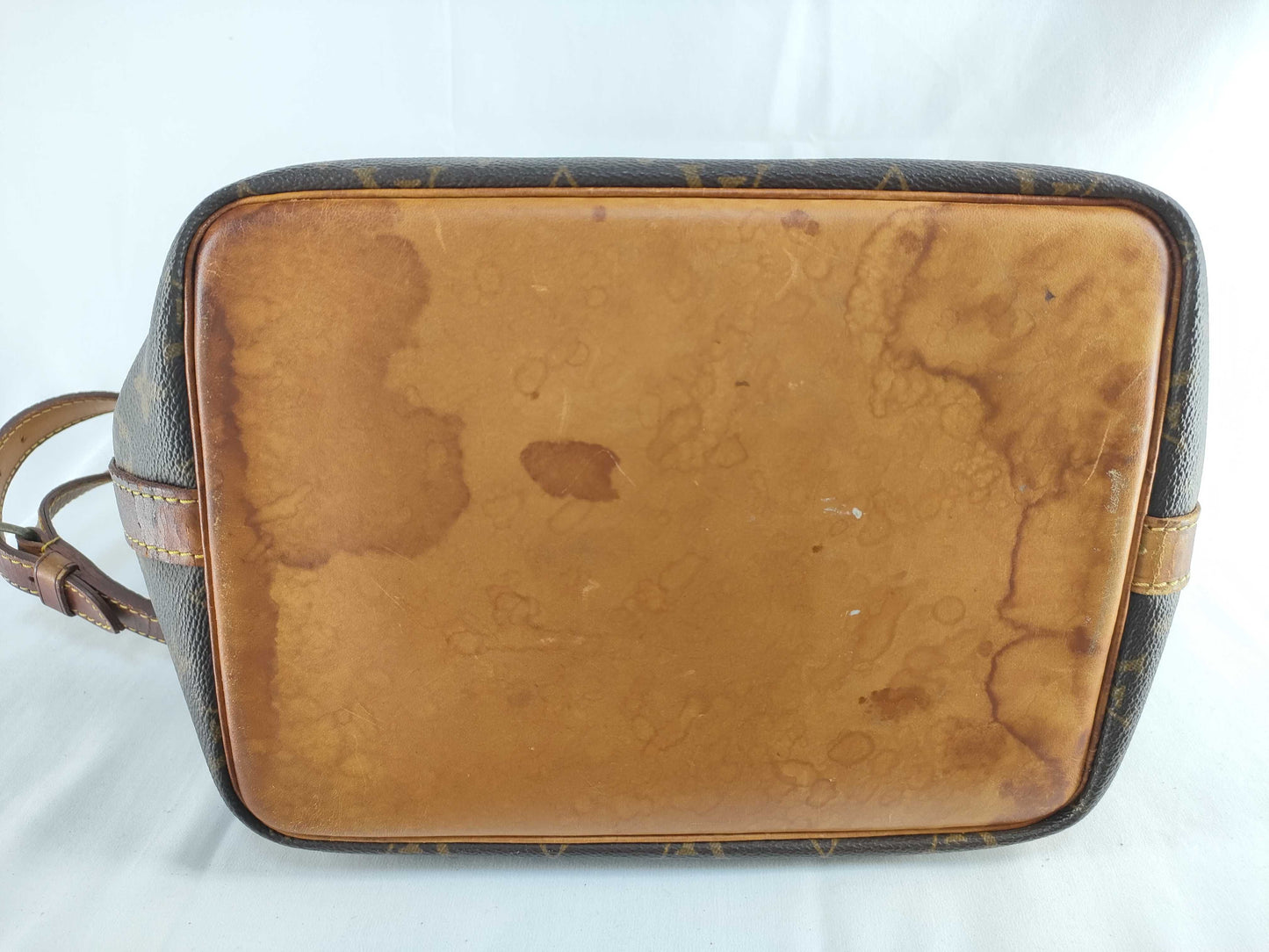 LOUIS VUITTON M42226 Monogram LOUIS VUITTON Petit Noe M42226 AR8910 Shoulder Bag